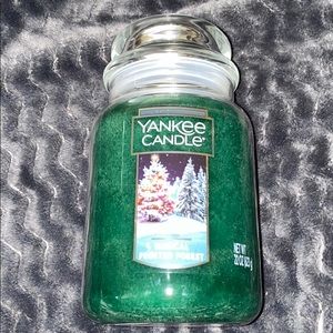 NEW Magical Frosted Forest Yankee Candle